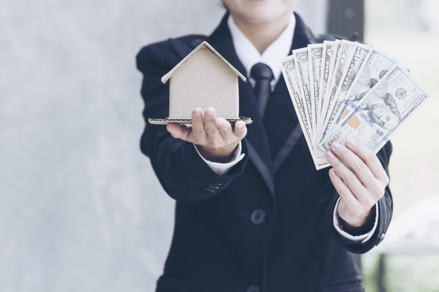 How Much Do Real Estate Agents Make?